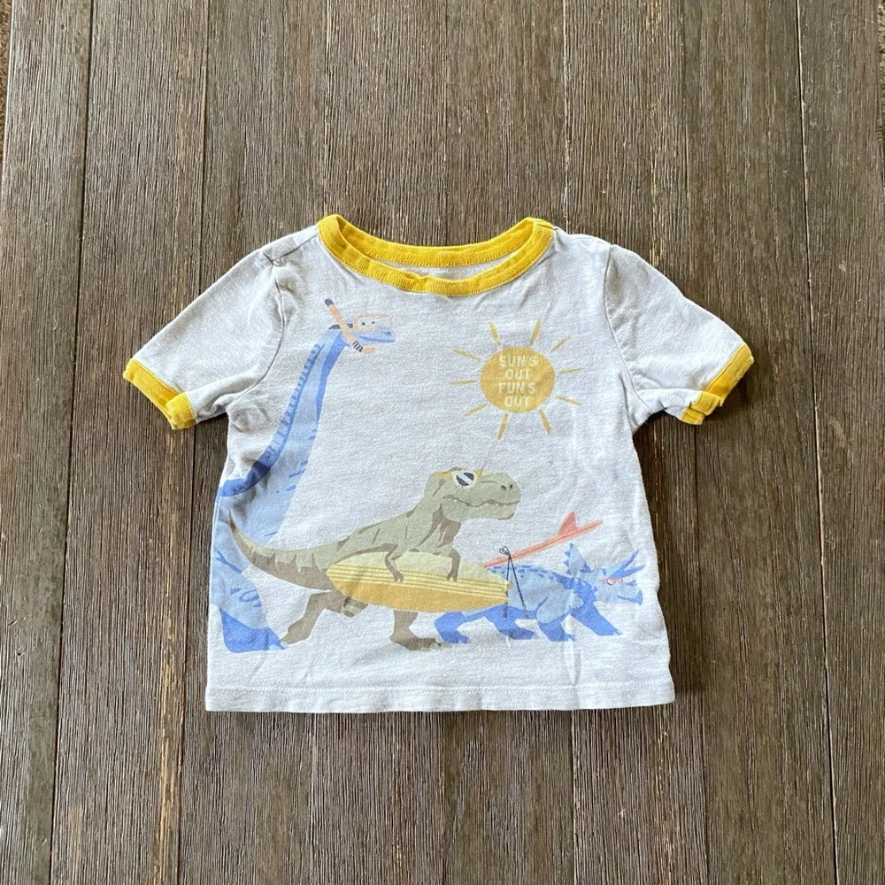4/$20 Old Navy Tee